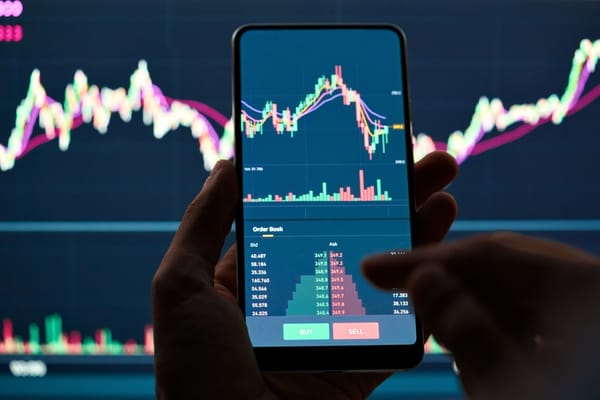 U.S. economic indicators suggest potential downturn and rising recession risks