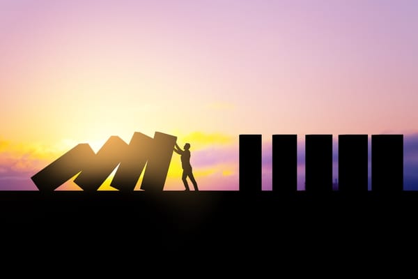 US Stagflation Fears Pressuring Federal Reserve for Rate Cuts